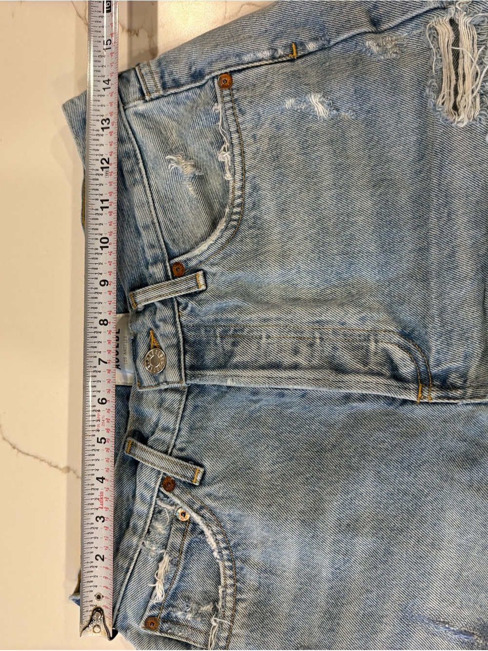 AGOLDE Parker Distressed Denim Cut Off Shorts Size 26 Light Wash - Picture 6 of 8